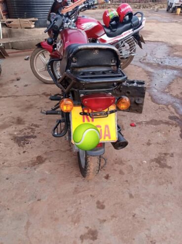 MOTO BOXER FOR SALE AT RWF750,000